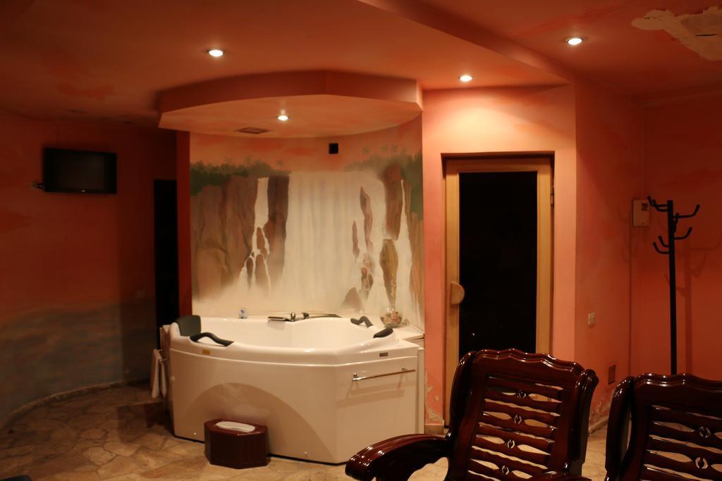 Motel Acapulco 耶烈万 外观 照片