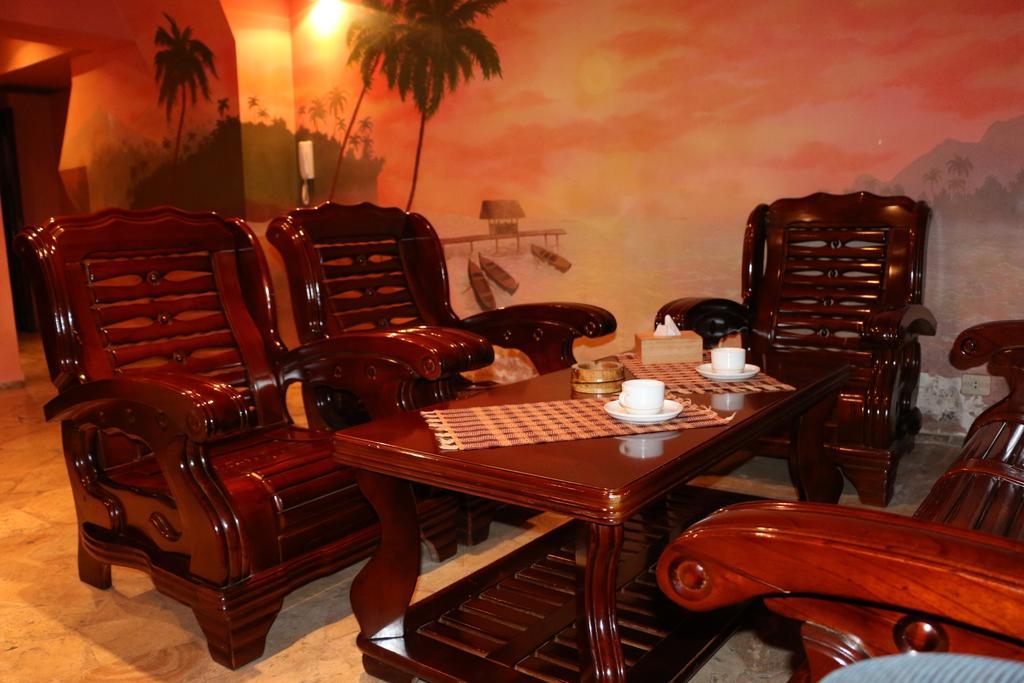 Motel Acapulco 耶烈万 外观 照片