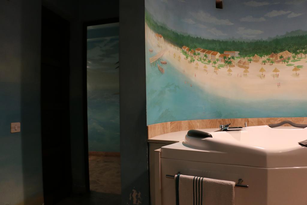 Motel Acapulco 耶烈万 外观 照片