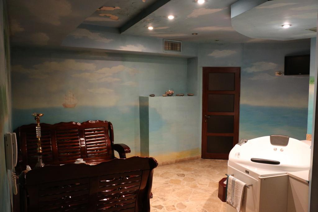 Motel Acapulco 耶烈万 外观 照片